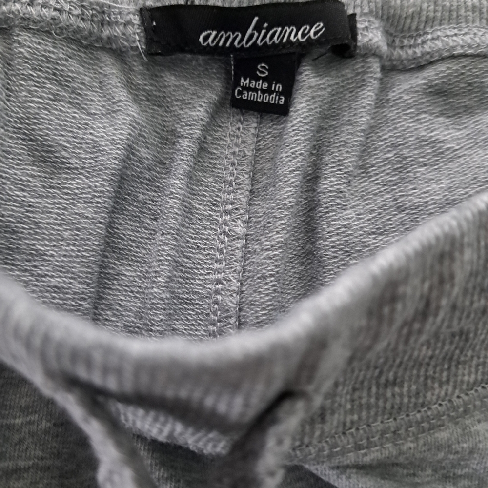 Joggers with pockets